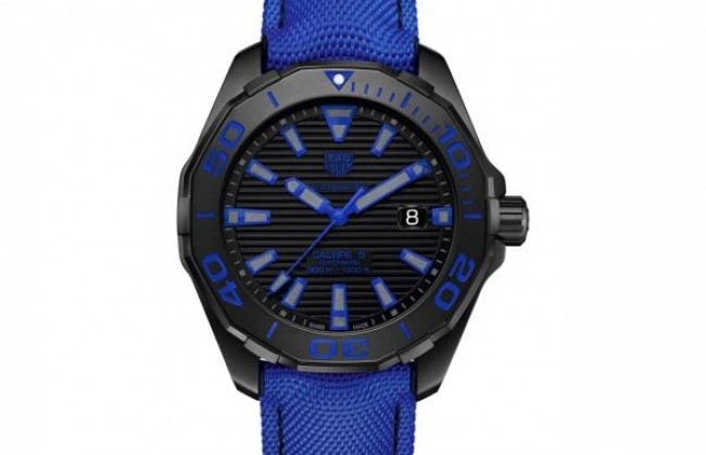 TAG Heuer представляет мужские часы Aquaracer 300 M Calibre 5 Black Titanium